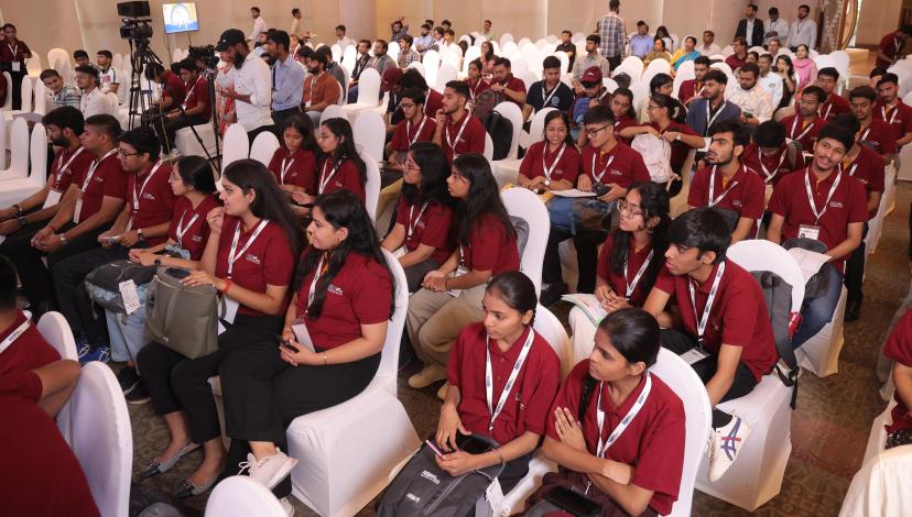 Participants during elimination round